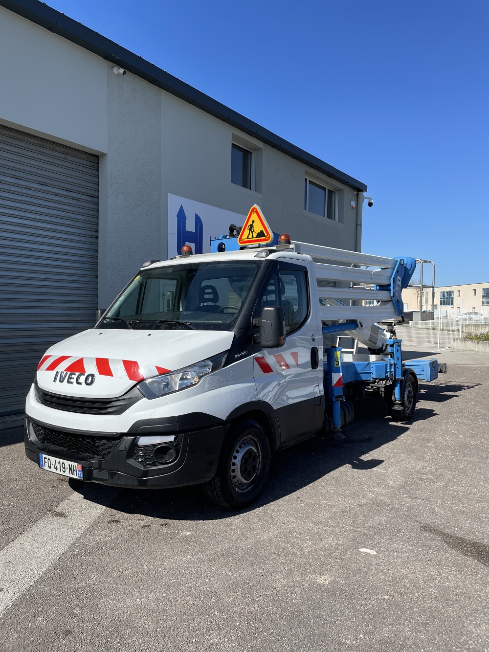 Camion Nacelle VL 28M - Iveco Daily - TVA RECUPERABLE